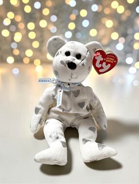 Ty Beanie Baby Creamy 2009 Hershey’s KISSES White Bear Plush w/ Tags